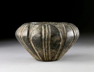 Skål med blomster fra Knossos, sen minoisk tid, ca. 1500 f.Kr. (lertøj)
